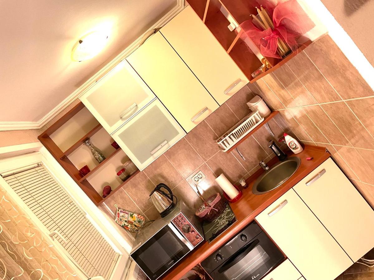 Studio Apartment For Rent In Budva Exteriör bild