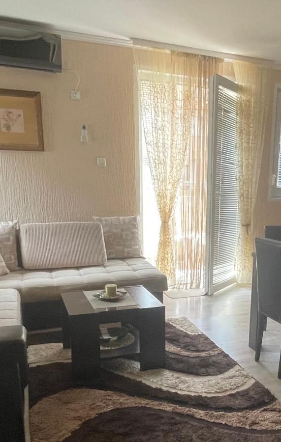 Studio Apartment For Rent In Budva Exteriör bild